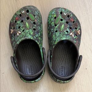 CROCS Kids Green Nature-Themed Sandals